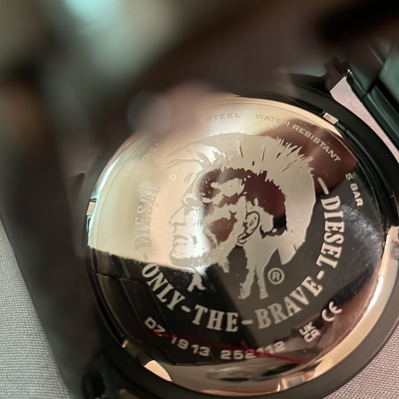 Diesel Watch🔥 - Picture 4 of 4